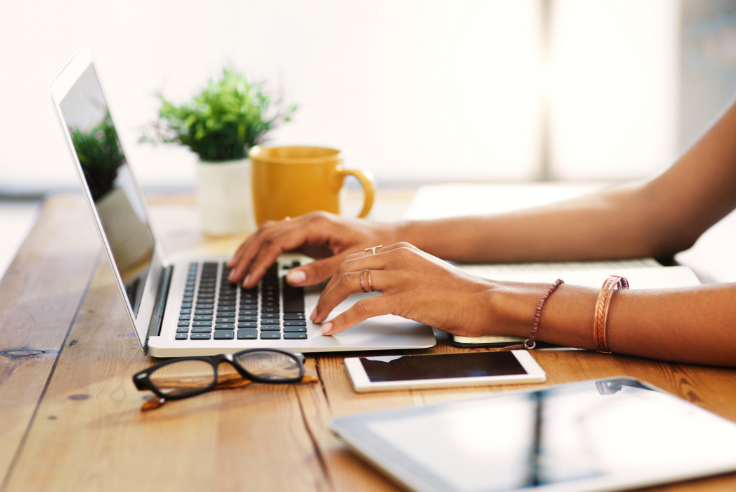 À qui s’adresse la franchise à domicile et pour quel profil ?